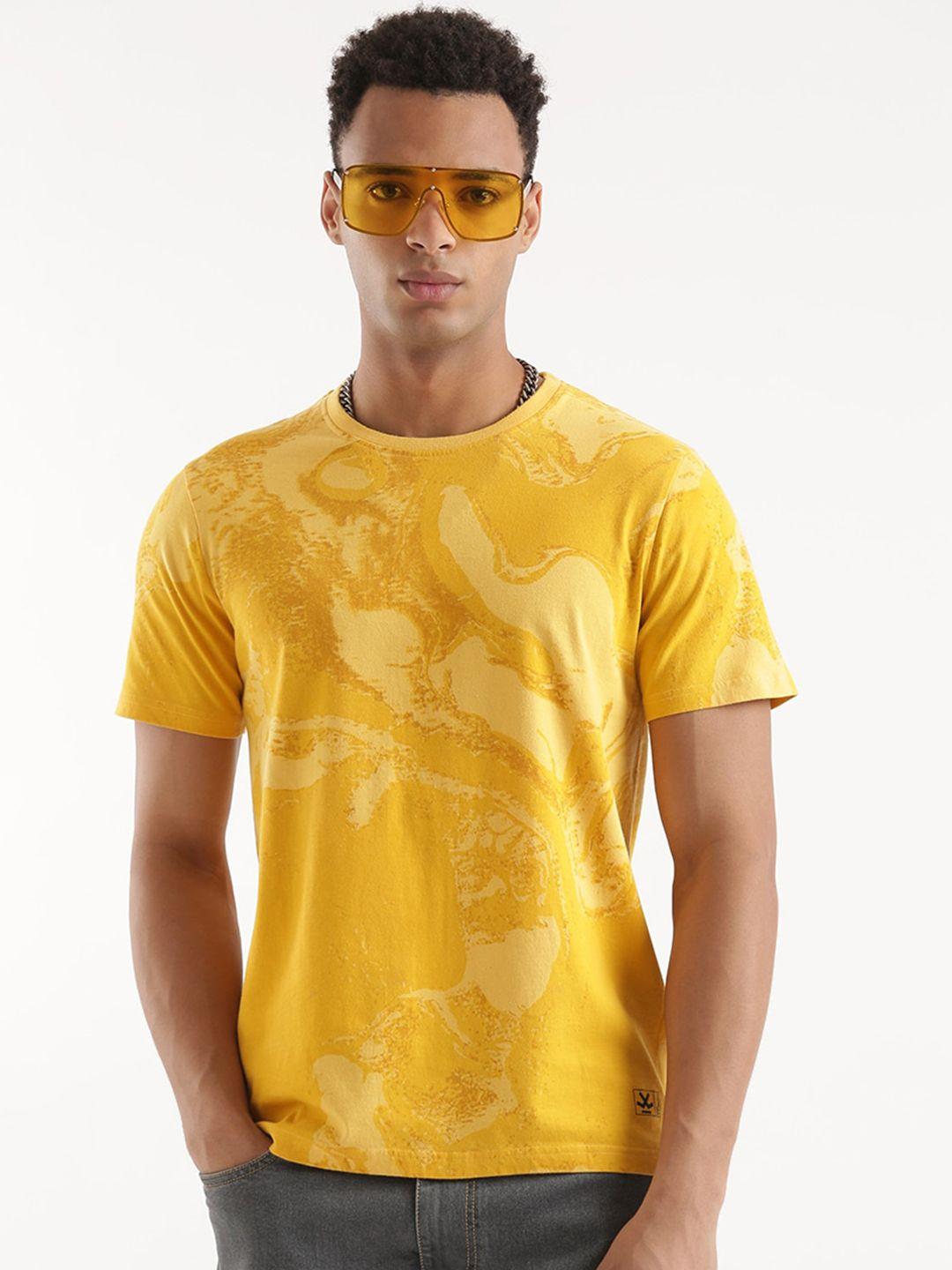 wrogn abstract printed cotton slim fit t-shirt