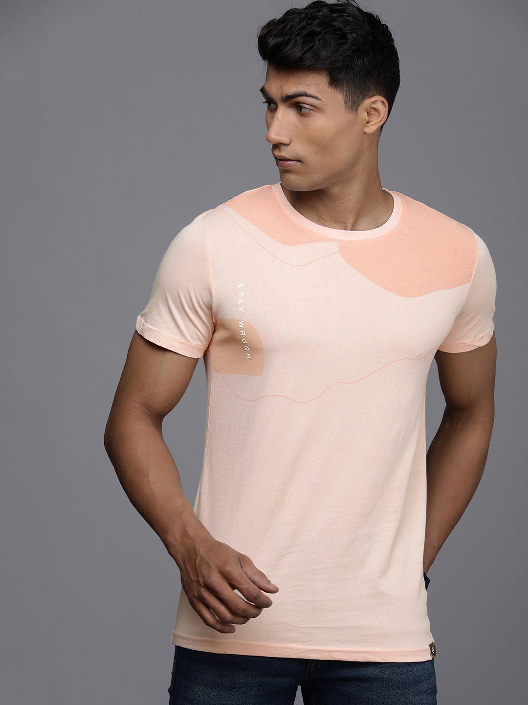 wrogn men beige abstract printed pure cotton applique slim fit t-shirt