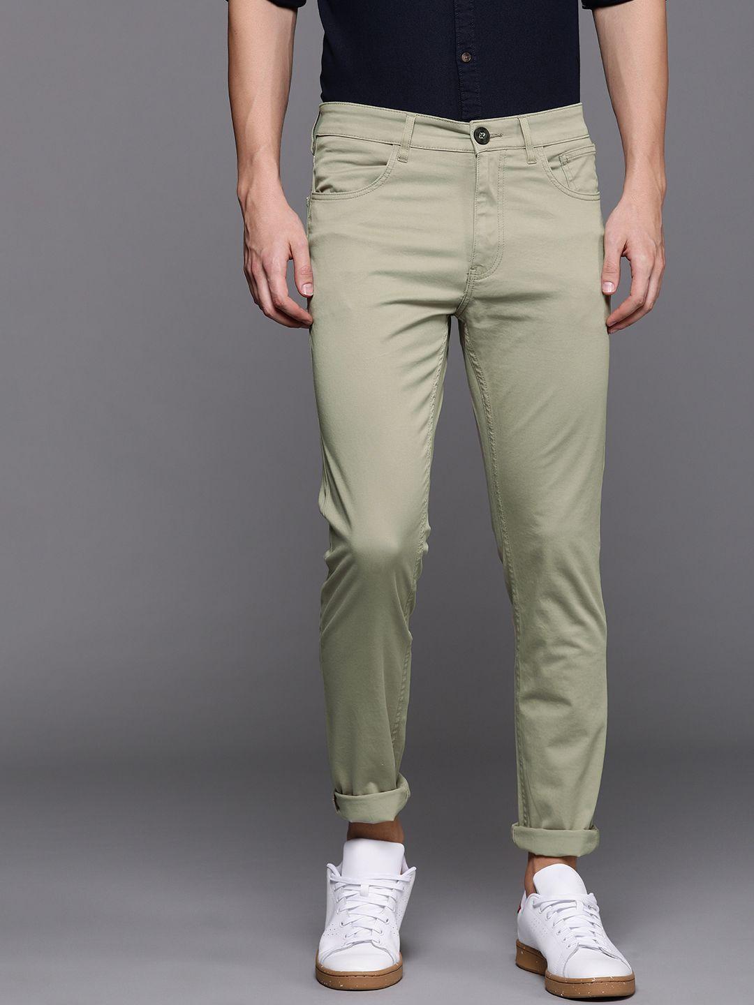 wrogn men beige slim fit solid slim fit chinos