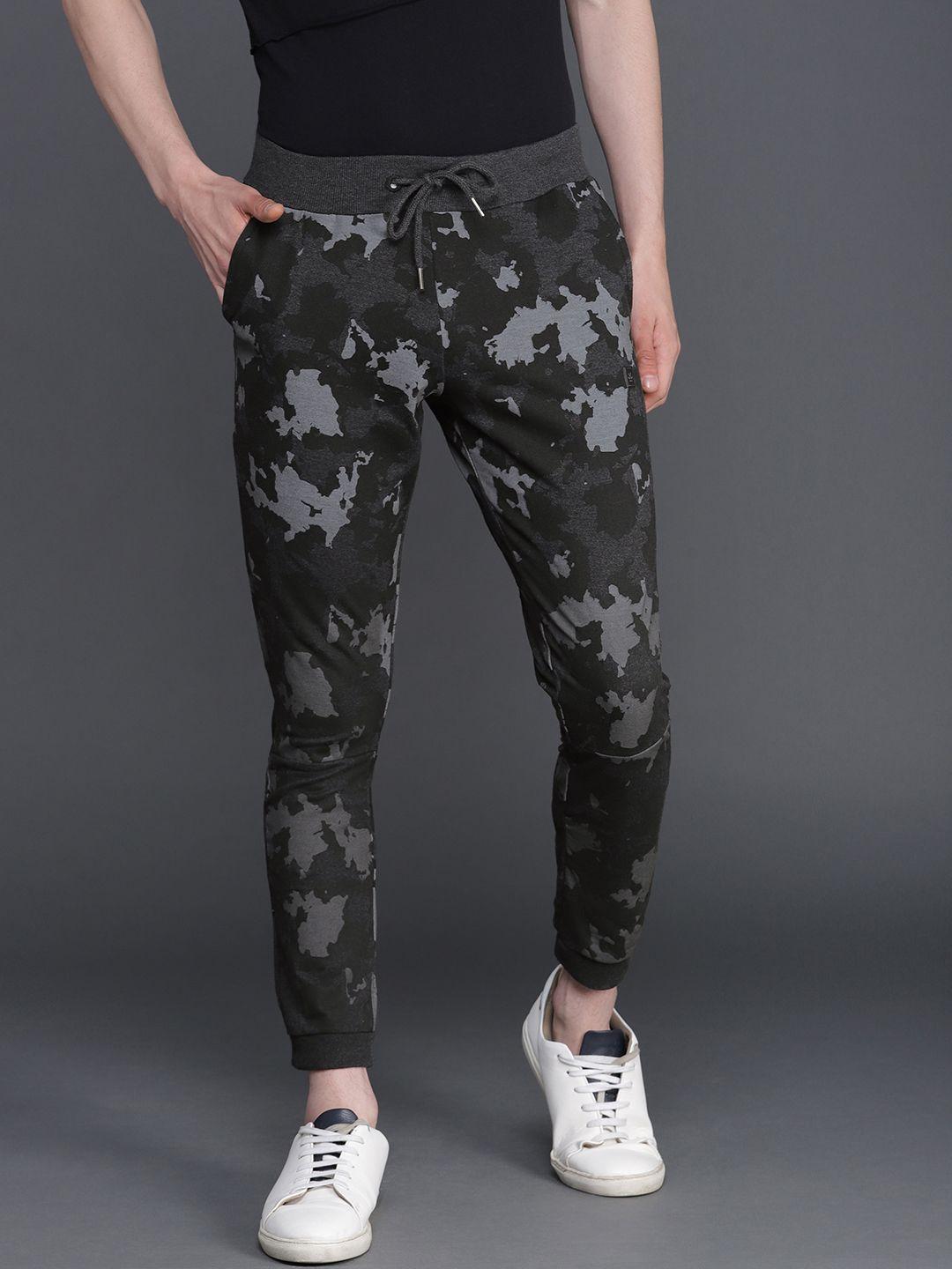 wrogn men black & grey camouflage printed slim fit joggers