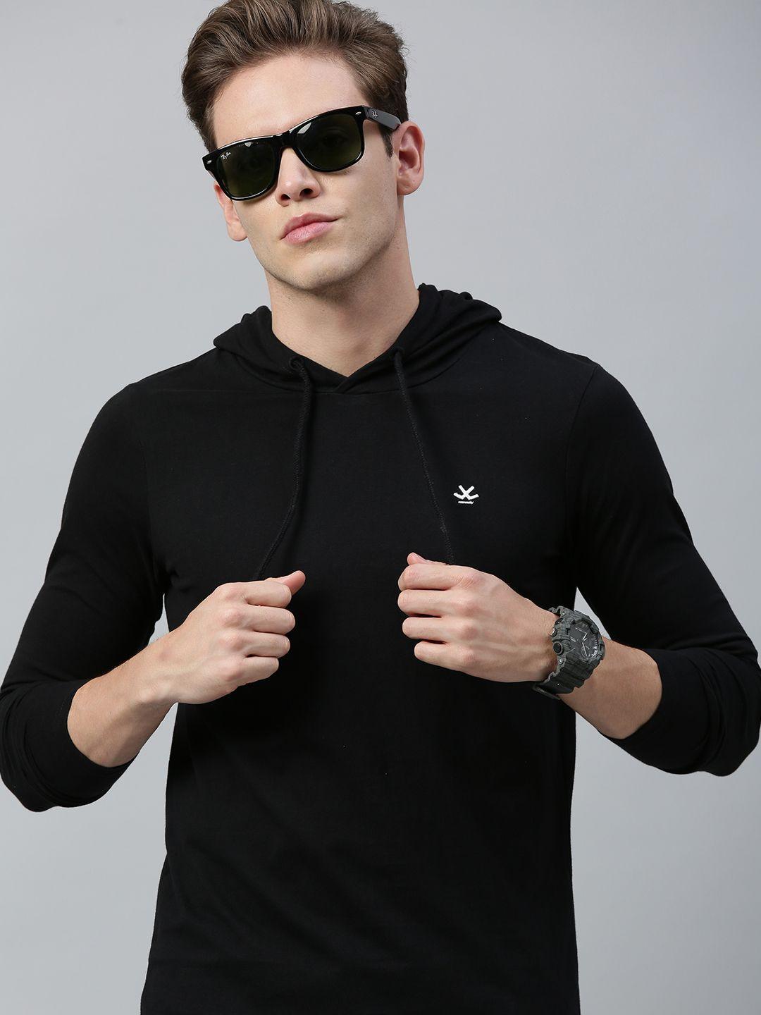 wrogn men black solid slim fit hooded pure cotton t-shirt