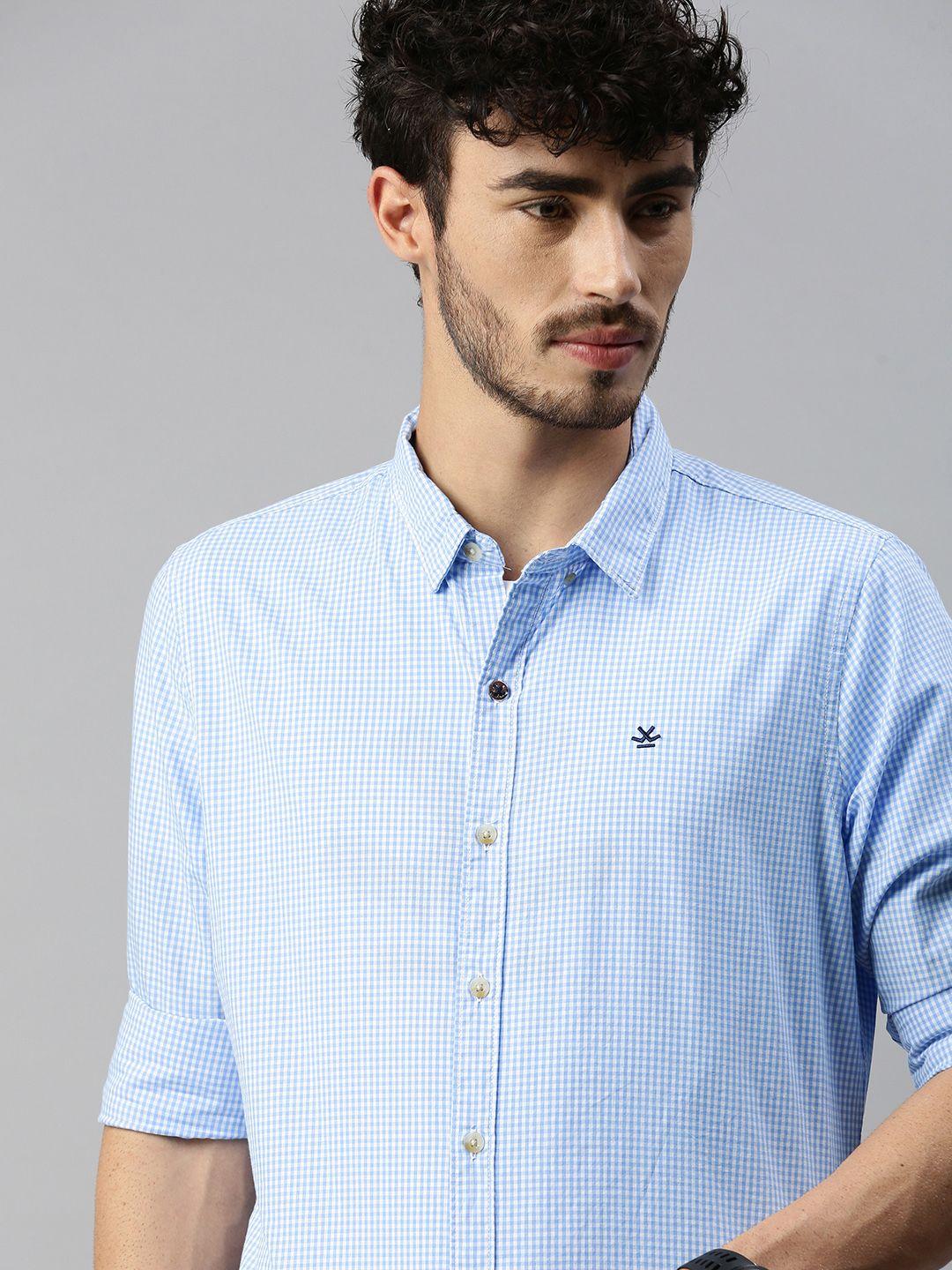wrogn men blue & white slim fit checked casual shirt