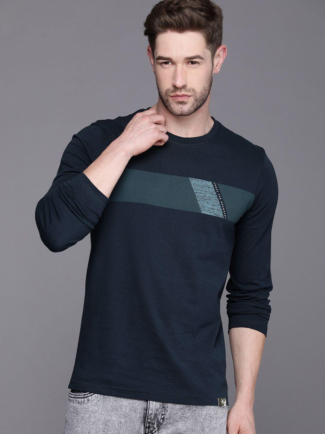 wrogn men navy blue  teal green slim fit colourblocked pure cotton t-shirt