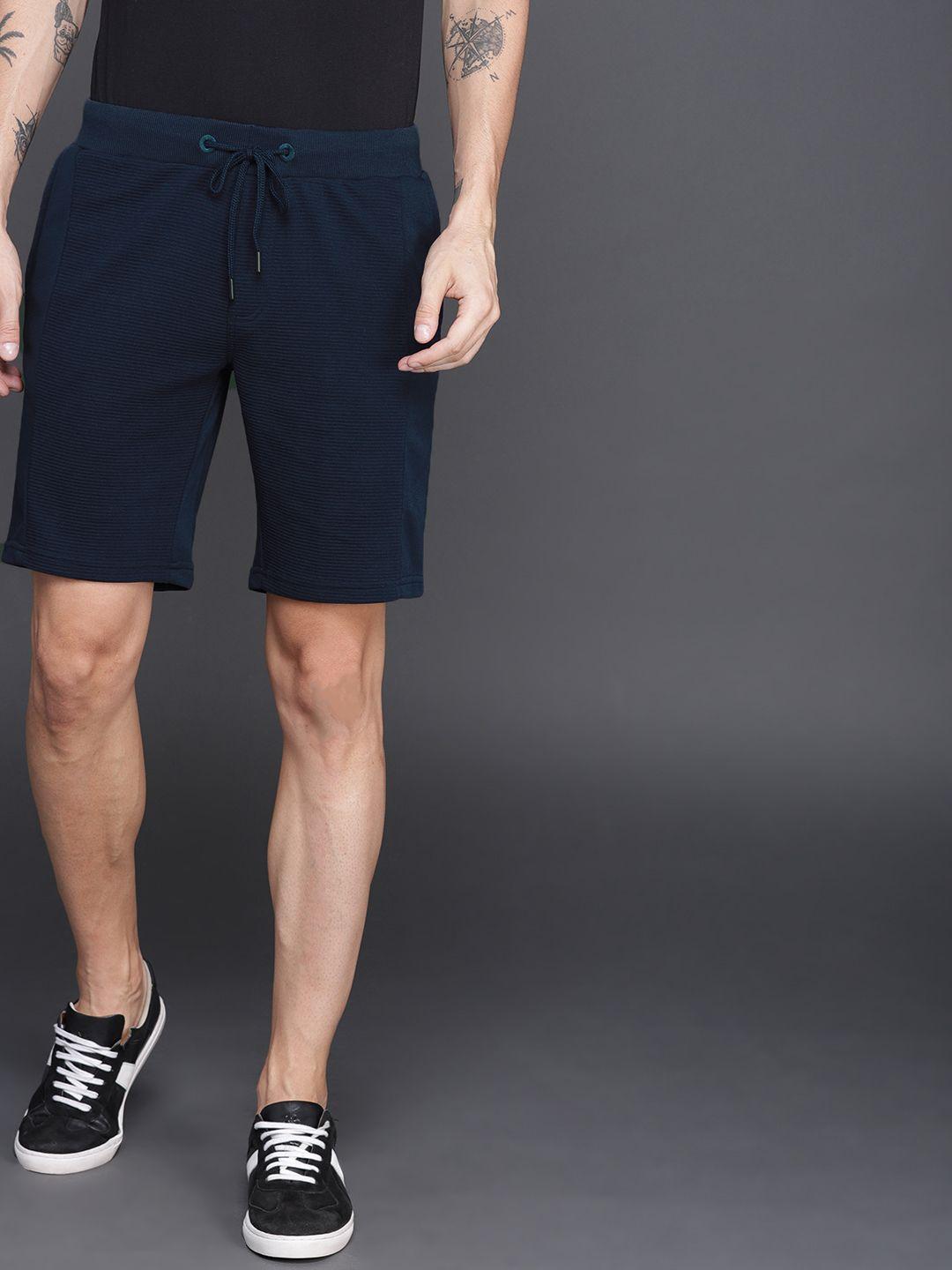 wrogn men navy blue solid regular fit regular shorts