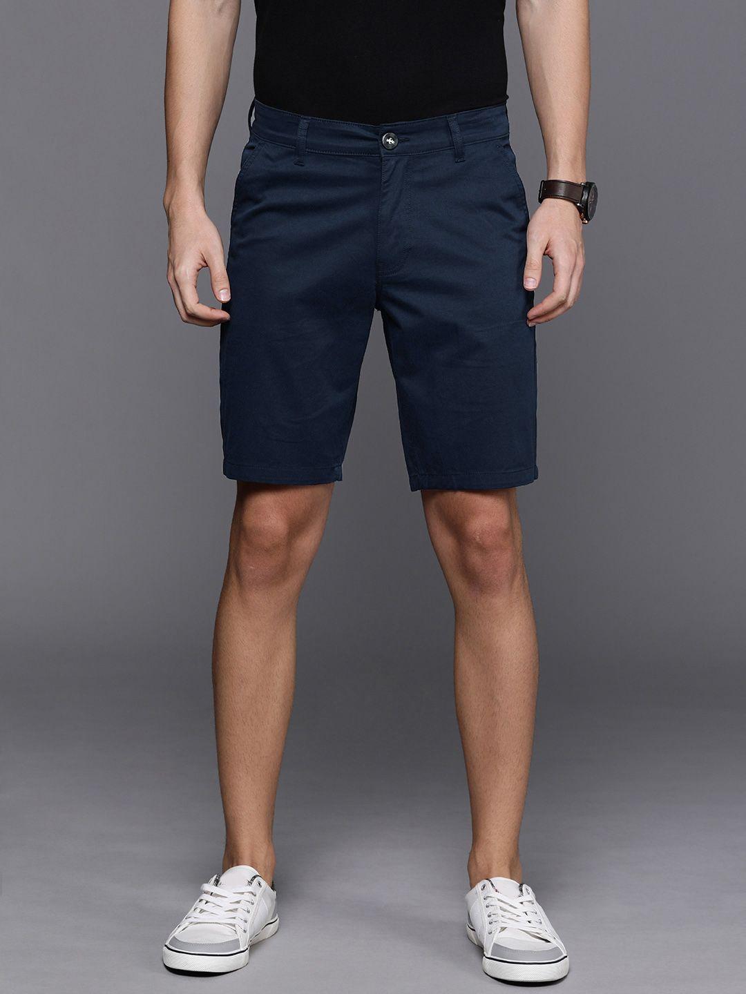 wrogn men navy blue solid slim fit chino shorts