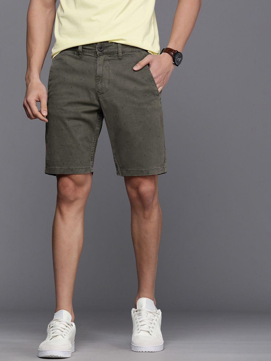 wrogn men olive green & black printed slim fit shorts