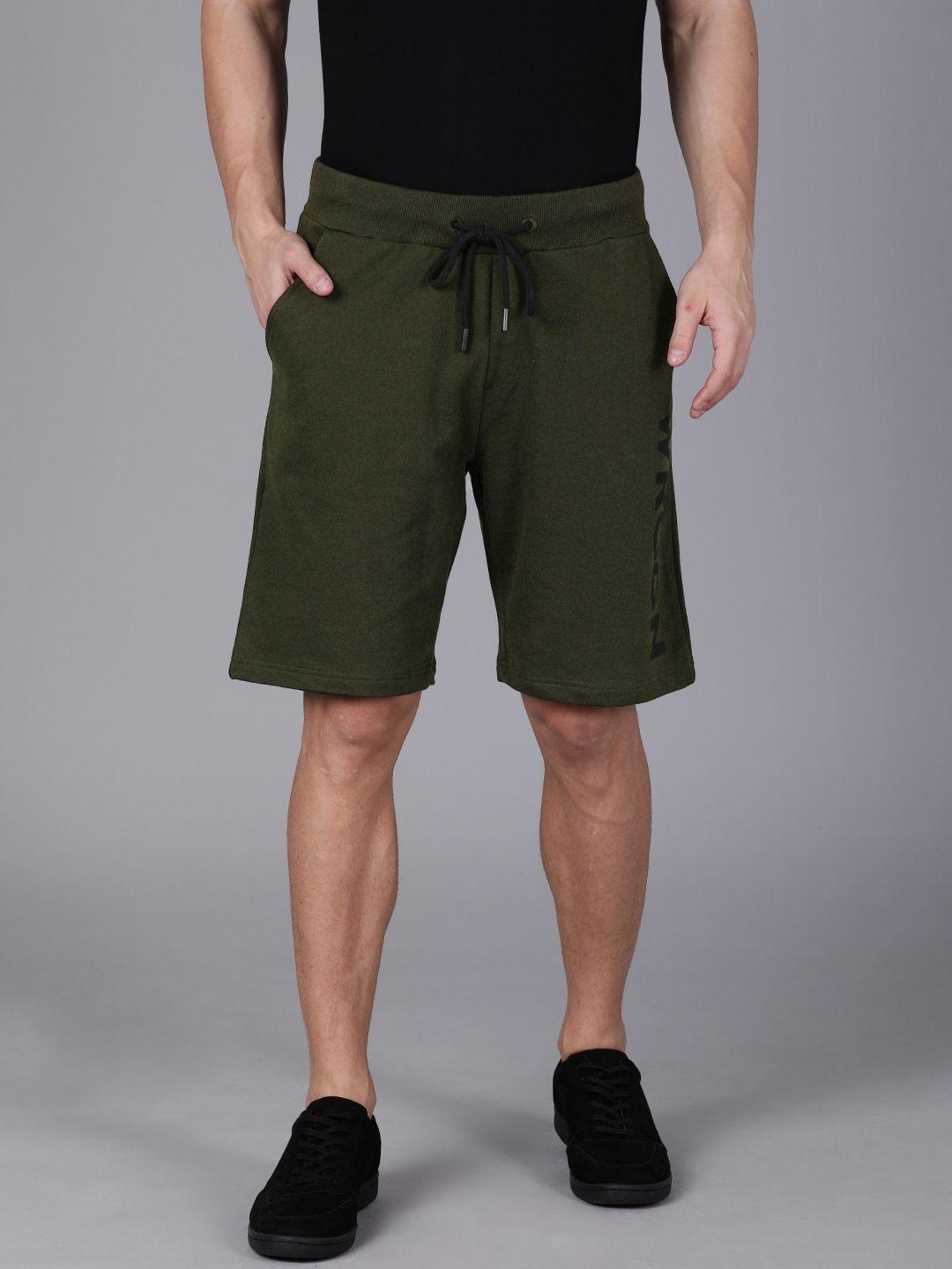 wrogn men olive green solid slim fit regular shorts