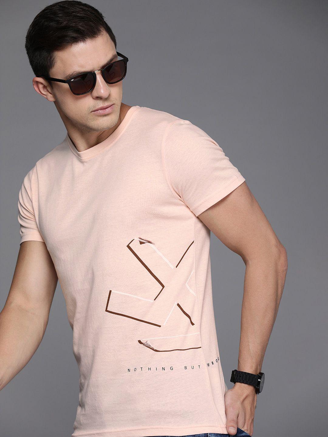 wrogn men pink & brown slim fit brand logo printed t-shirt