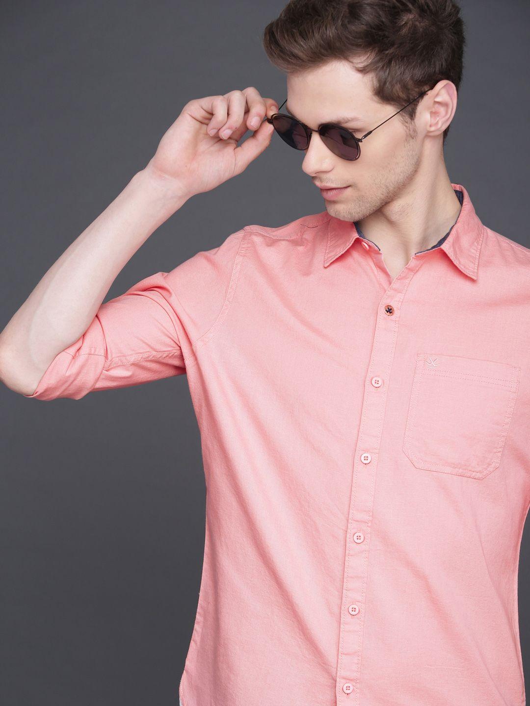 wrogn men pink slim fit solid casual shirt