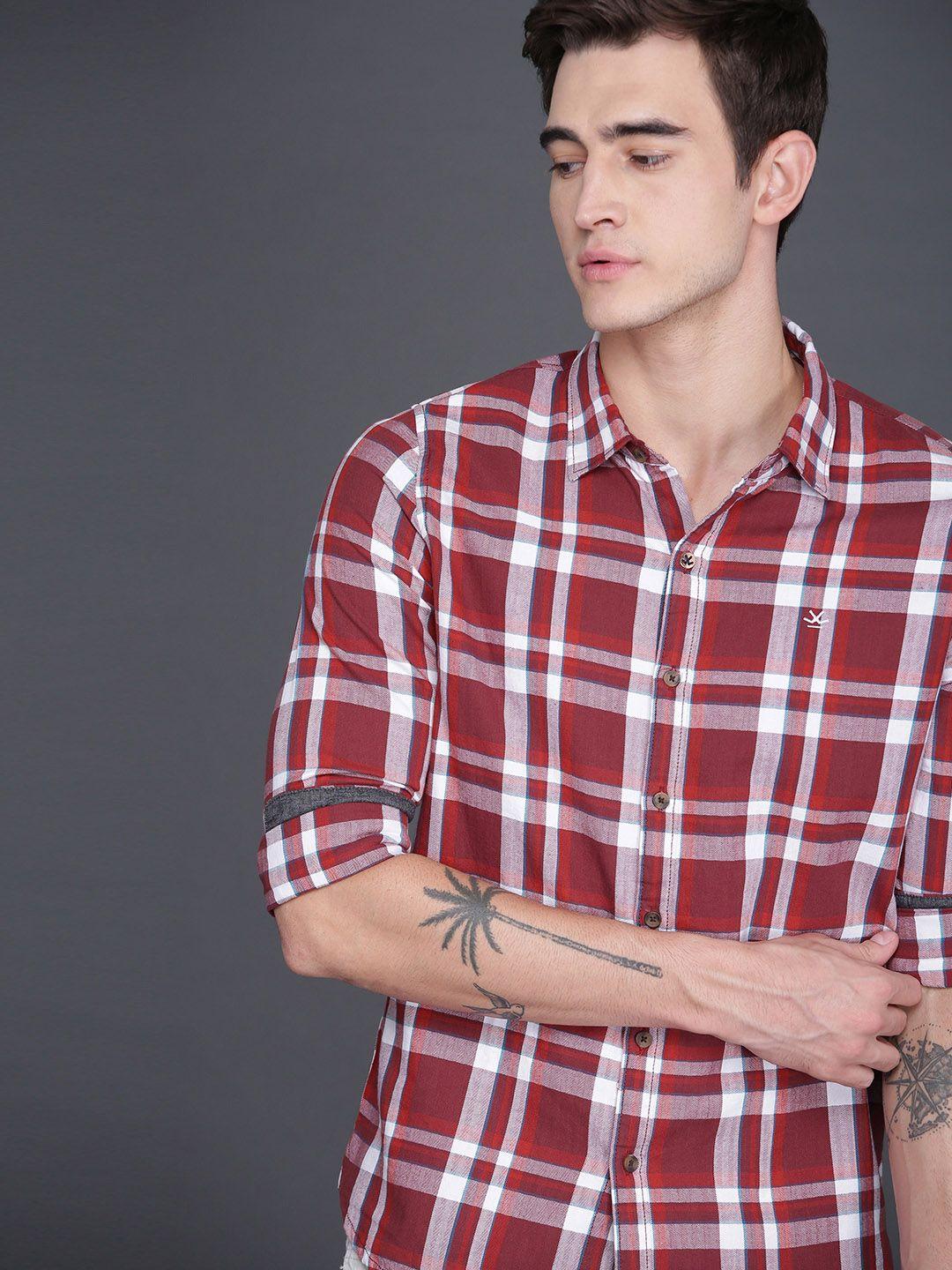 wrogn men red & white slim fit checked casual shirt