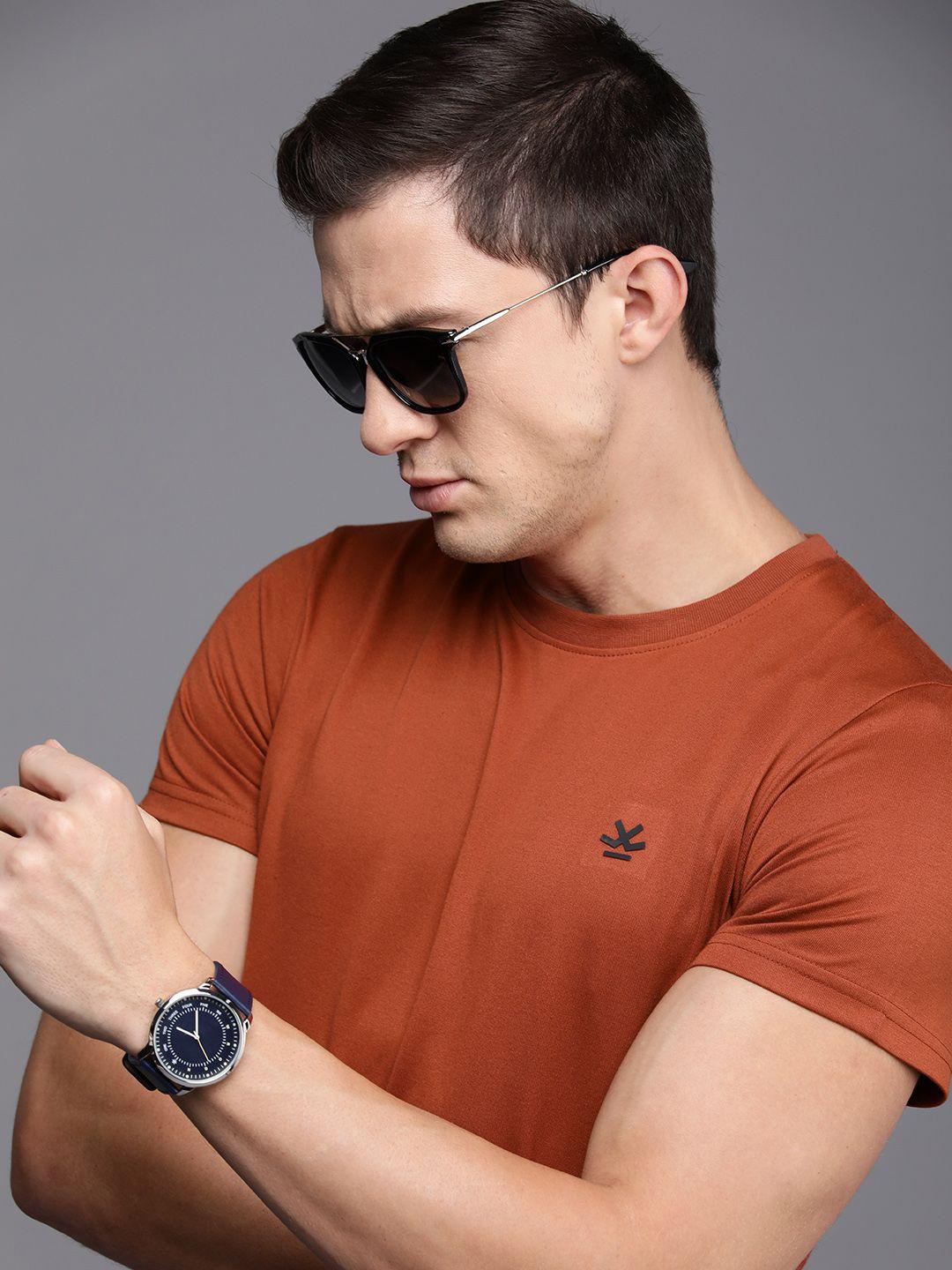 wrogn men round neck solid slim fit t-shirt