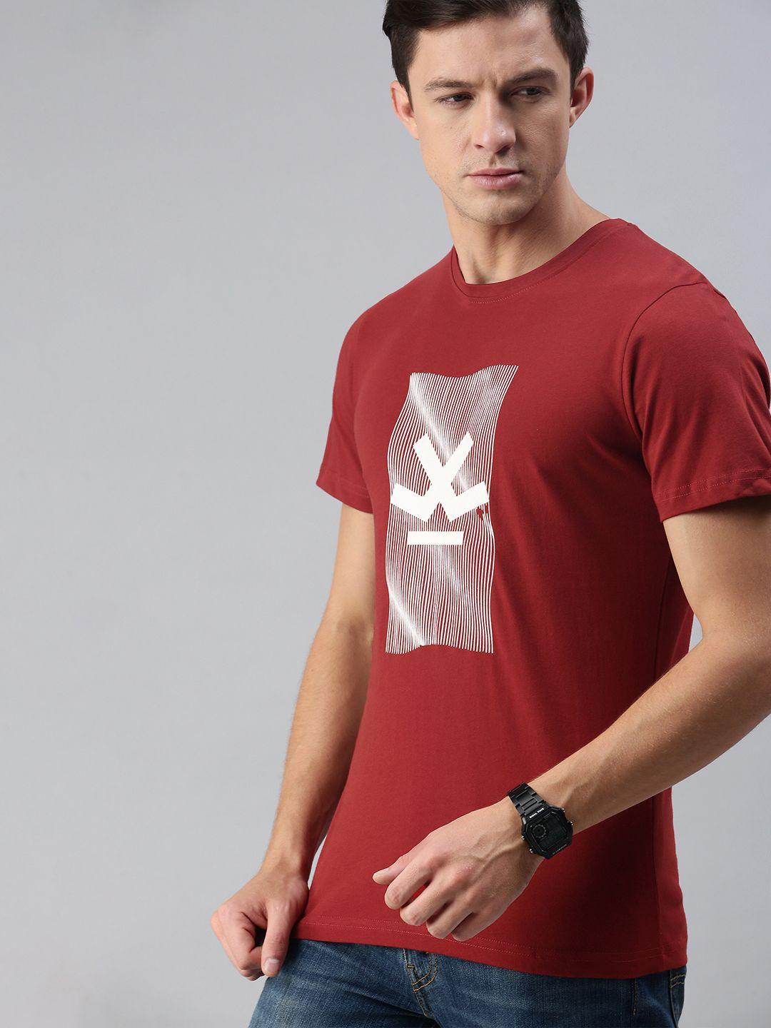 wrogn men rust red & white brand logo printed slim fit cotton t-shirt