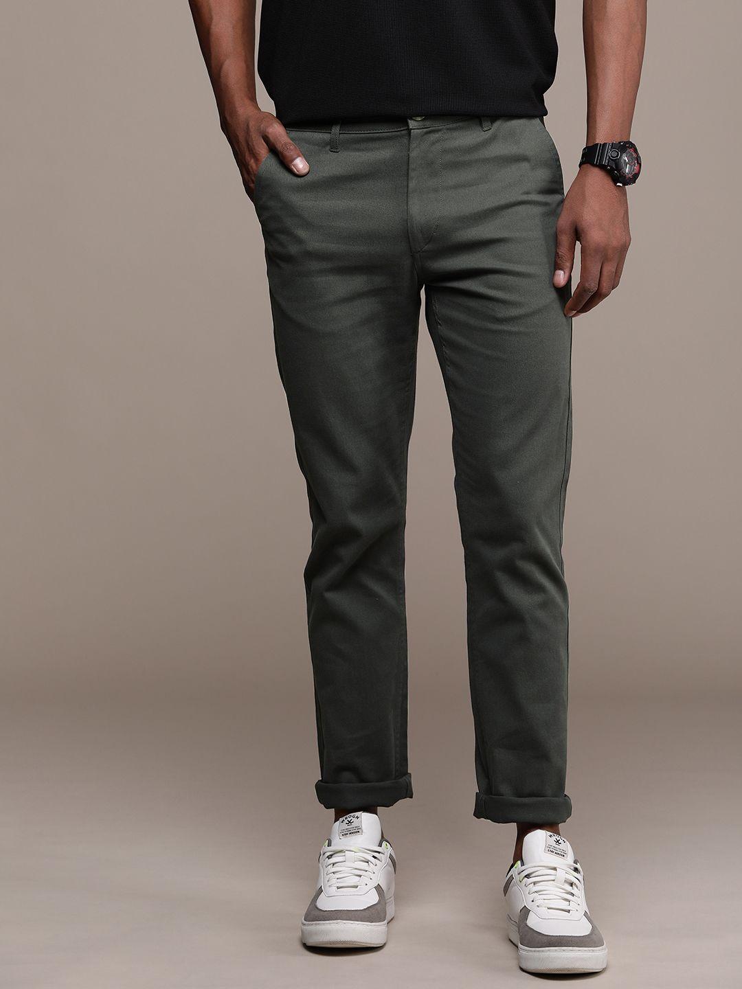 wrogn men solid slim fit chinos trousers