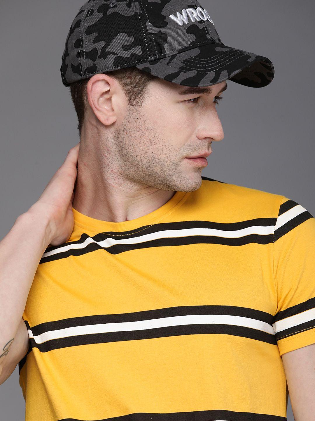 wrogn men yellow  black striped slim fit pure cotton t-shirt