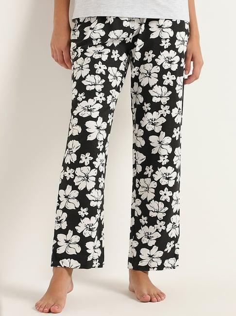 wunderlove by westside black floral printed pyjamas