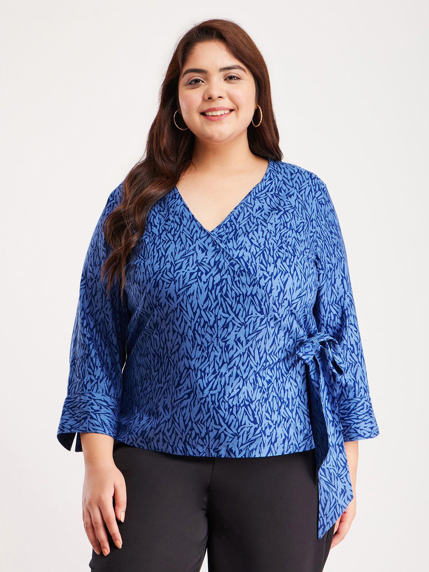 x plus size abstract print wrap top - blue