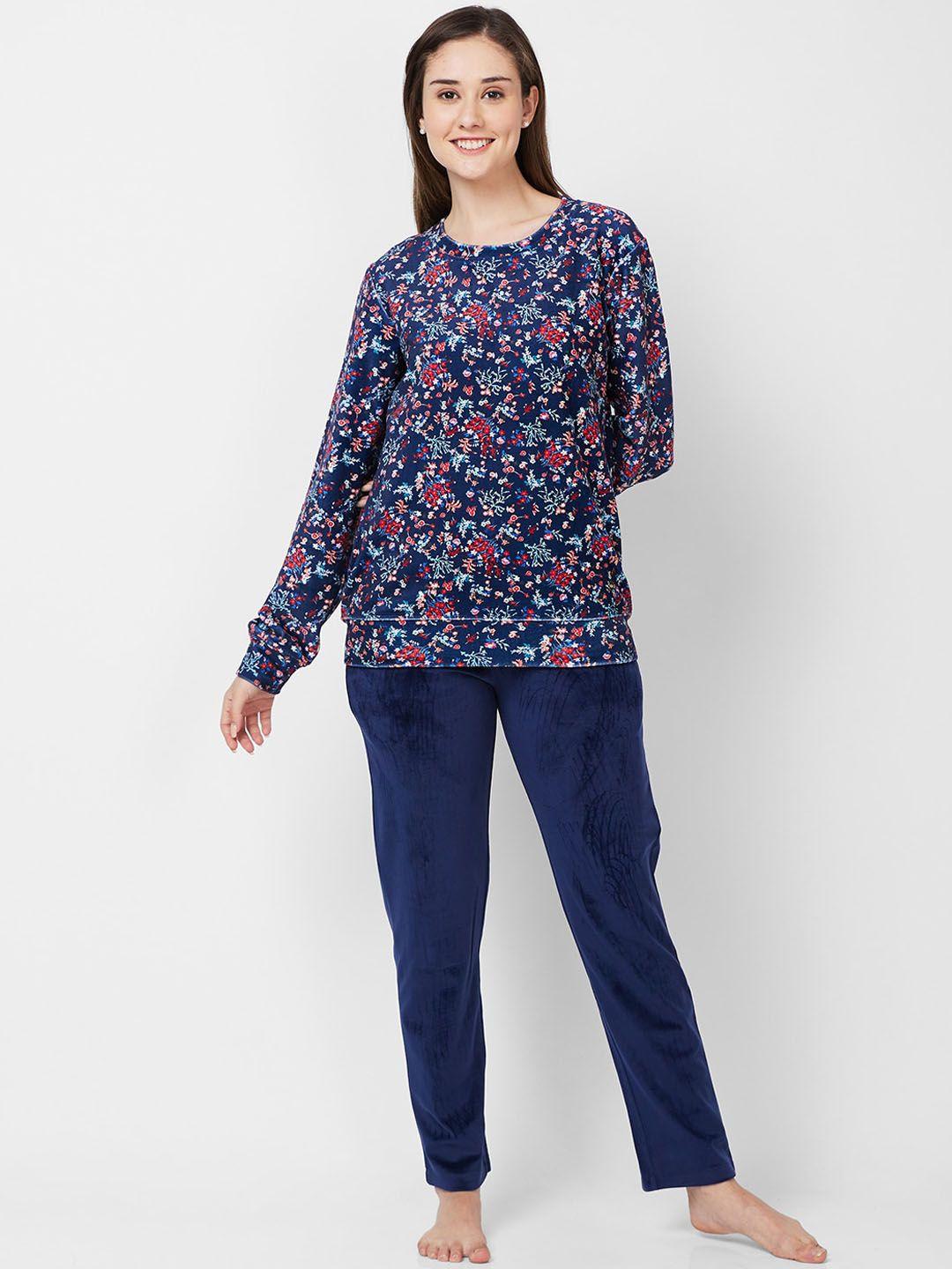 xin floral printed t-shirt and pyjamas