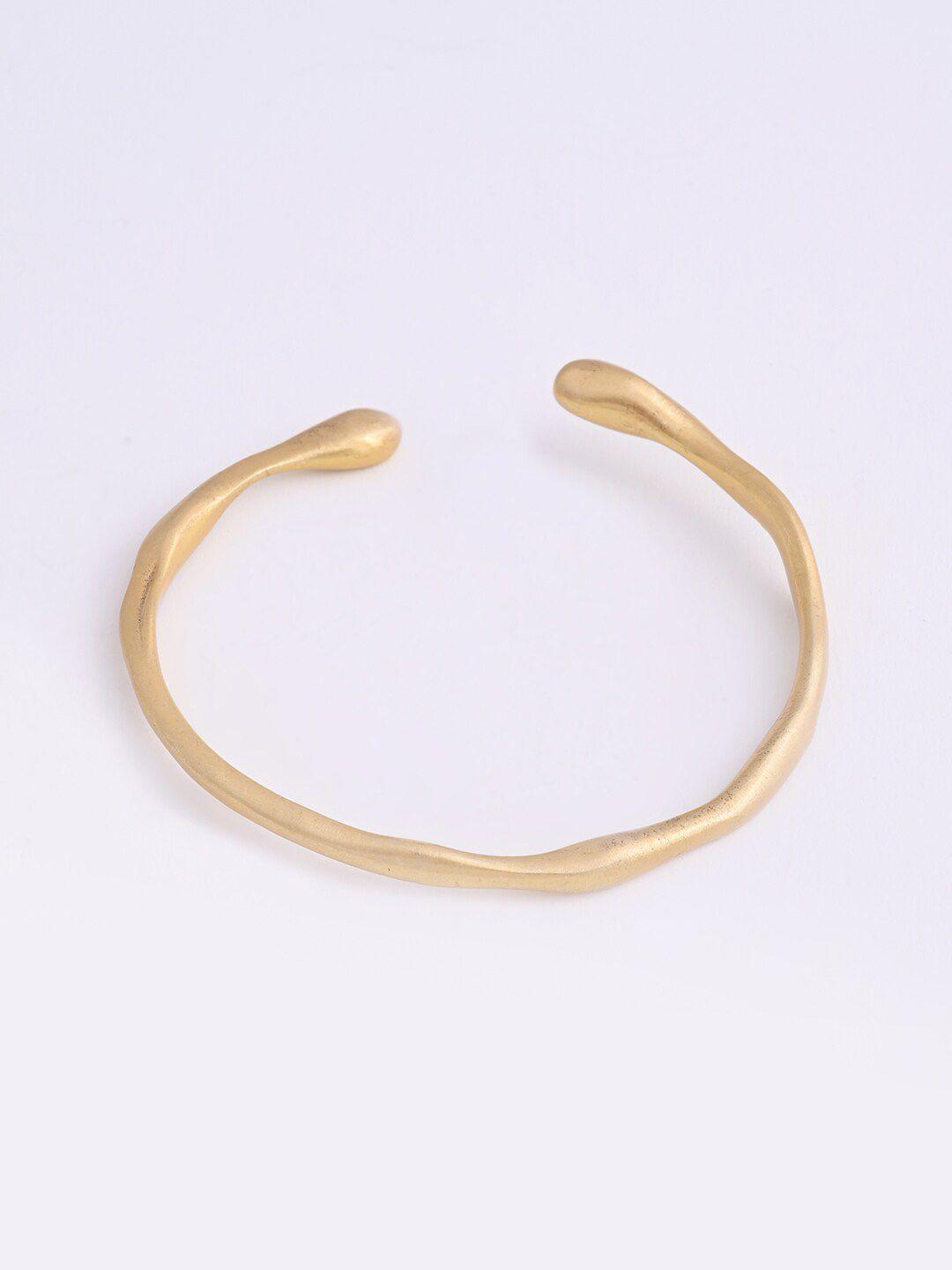 xpnsv women gold-toned brass kada bracelet