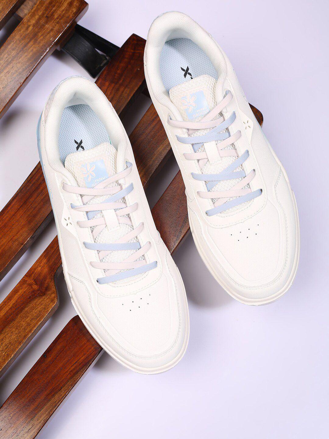 xtep-women-white-skateboarding-shoes