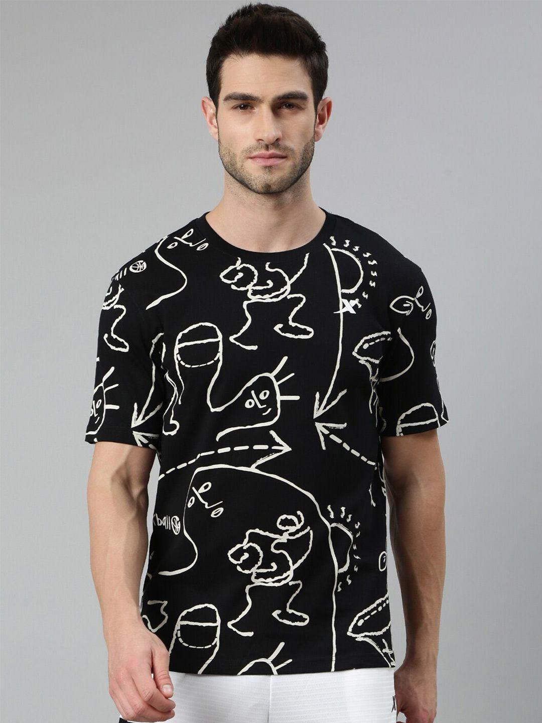 xtep men black printed t-shirt