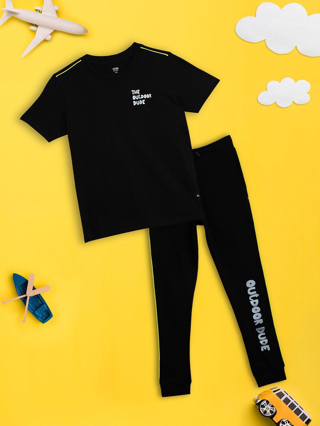 xy life playmate black combed cotton boy t-shirts & joggers combos