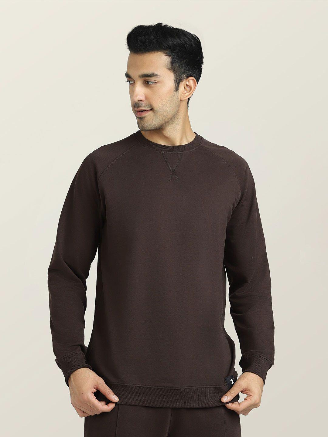 xyxx men brown solid cotton sweatshirt