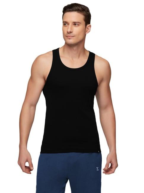 xyxx black regular fit vest