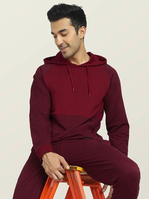 xyxx scarlet red regular fit hooded sweatshirt