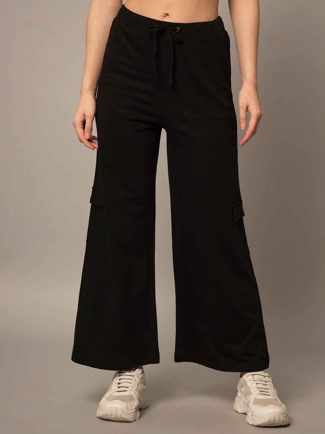 yaadleen women black solid cotton track pants