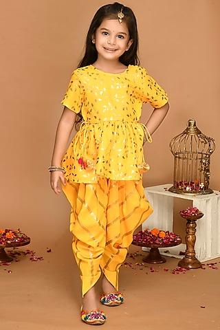 yellow cotton blend printed kurta set for girls