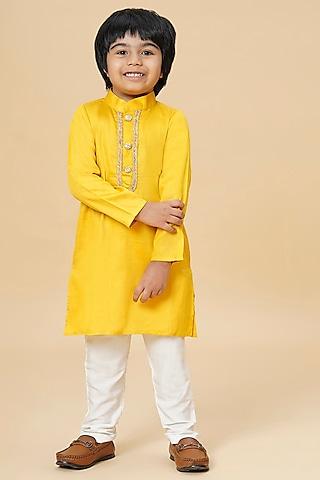 yellow cotton glaze silver embellished kurta set for boys