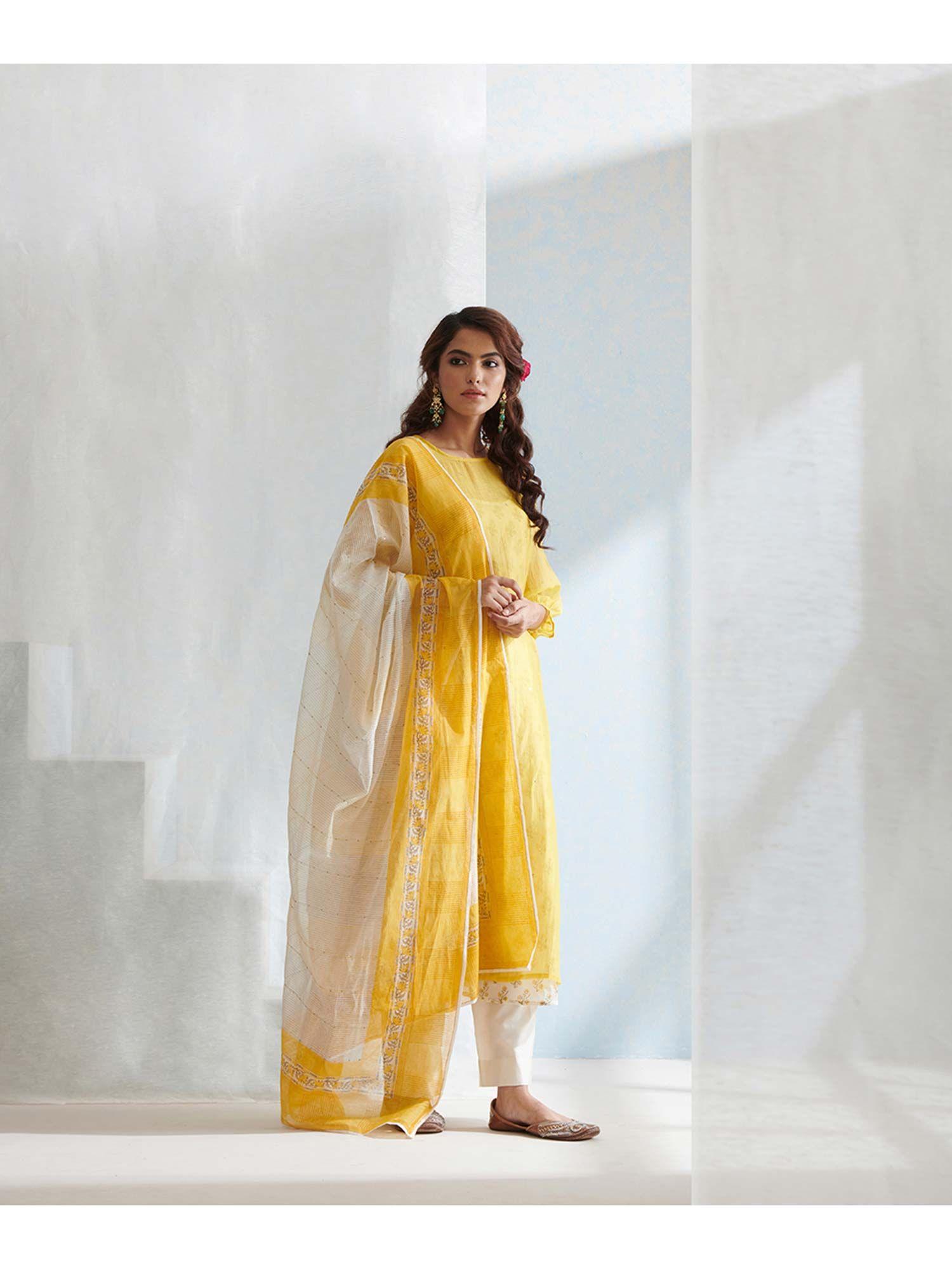 yellow & white block printed chanderi kurta with pants and dupatta (set of 4)