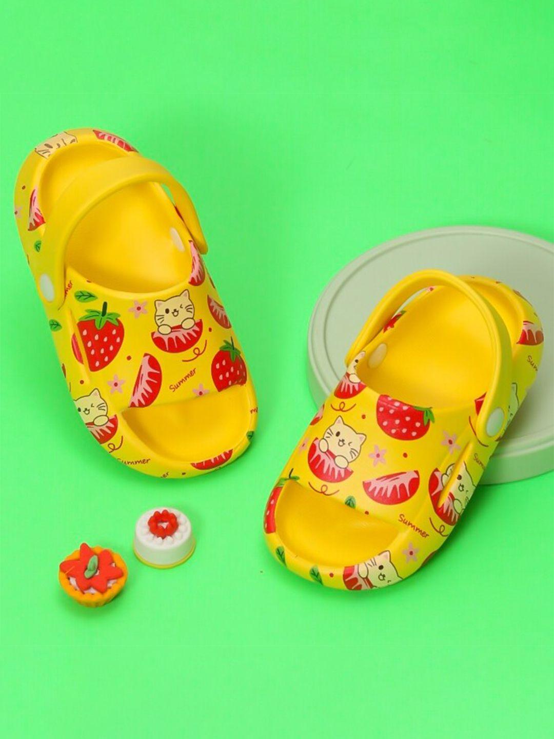 yellow bee girls yellow & red printed rubber sliders