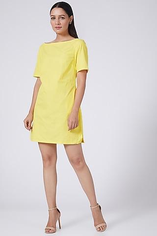 yellow boxy dress