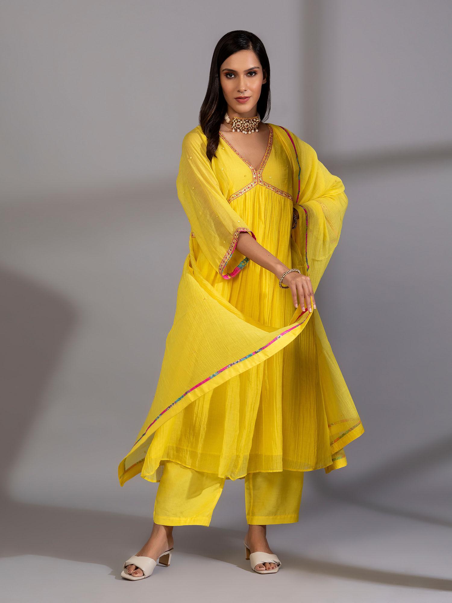 yellow chanderi kurta with pant & dupatta (set of 3)