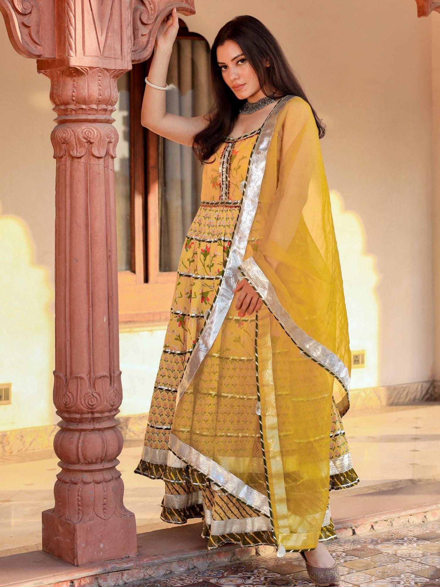 yellow cotton sleeves less anarkali skirt with dupatta (set of 3)