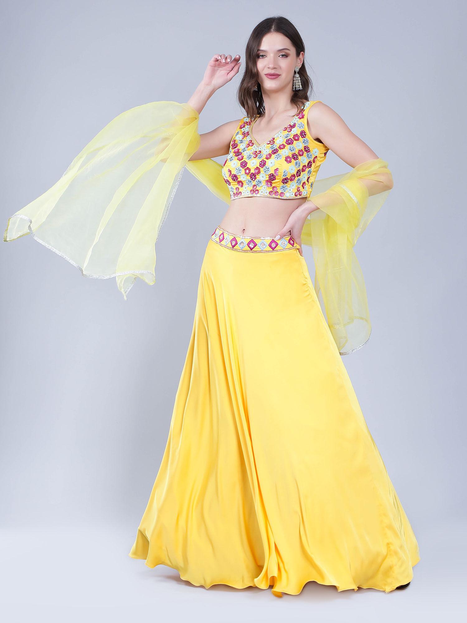 yellow crop top skirt (set of 3)