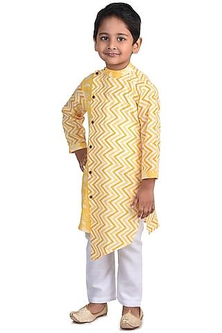 yellow kurta set with print for boys
