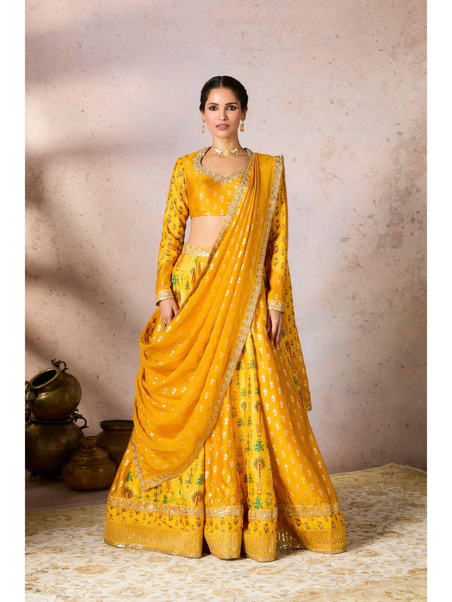 yellow lehenga with blouse and dupatta (set of 3)