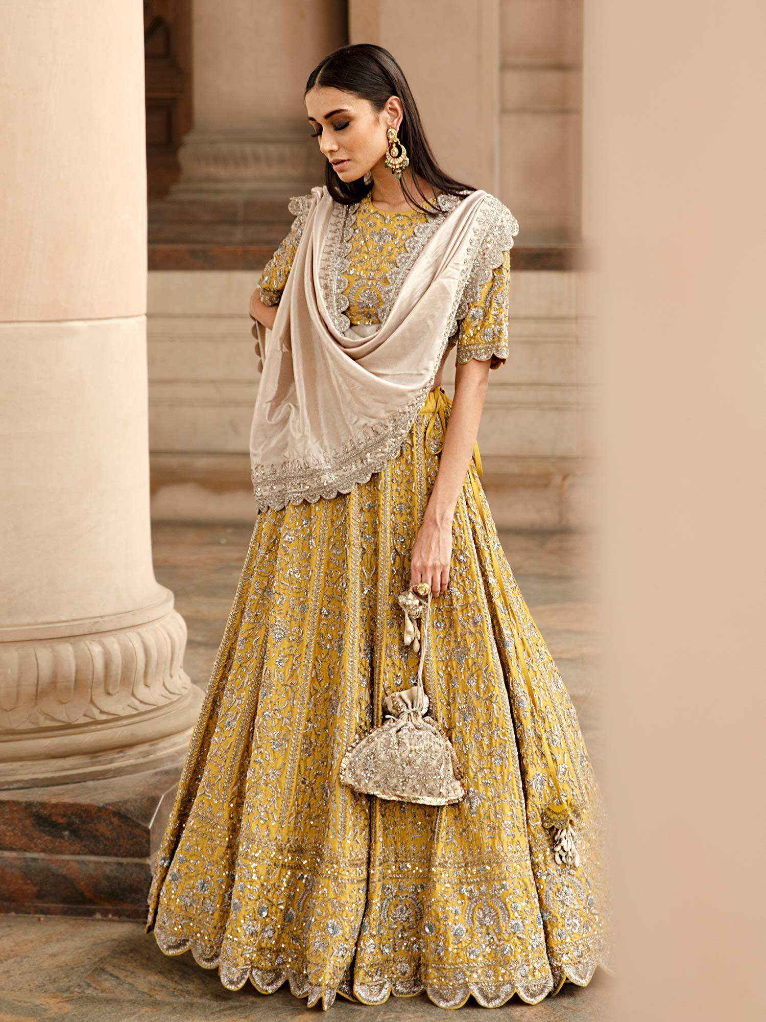 yellow lehenga with blouse and dupatta (set of 3)