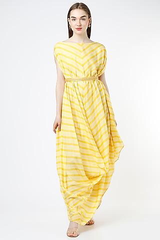 yellow leheriya printed gown