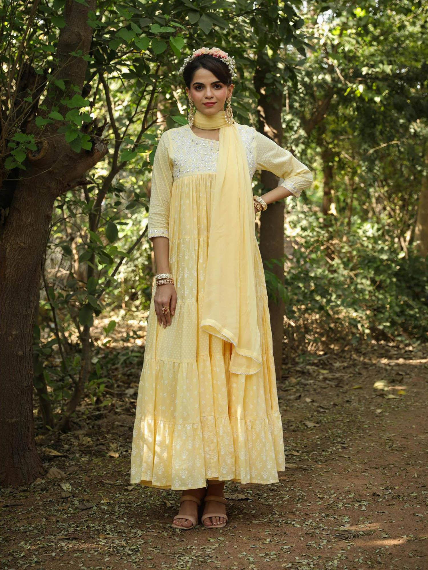 yellow mul cotton printed tiered ethnic dress with chiffon dupatta (set of 2)