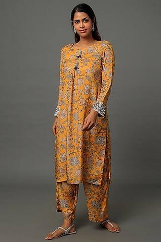 yellow muslin printed kurta set