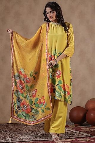yellow muslin silk floral printed & embellished kurta set