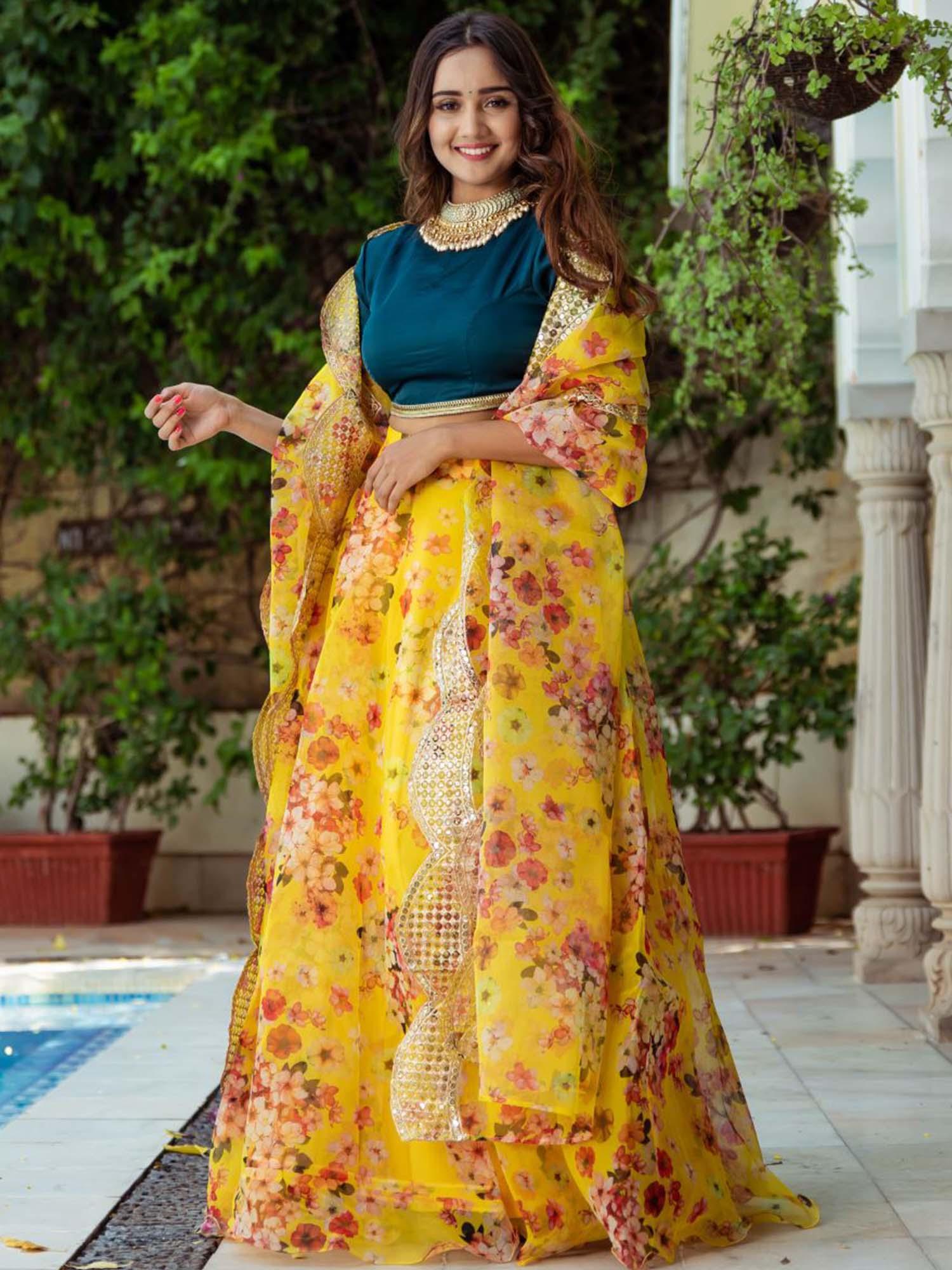 yellow organza lehenga (set of 3)