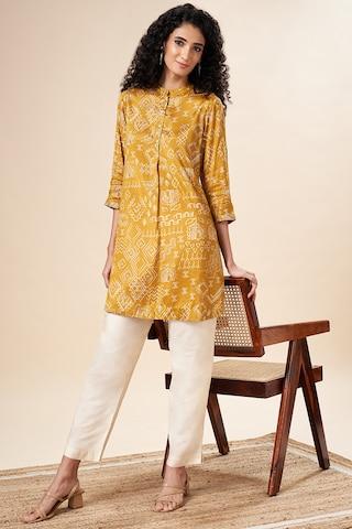 yellow print casual 3/4th sleeves round neck women comfort fit  tunic