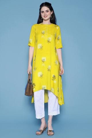 yellow print casual round neck half sleeves full length women straight fit kurta