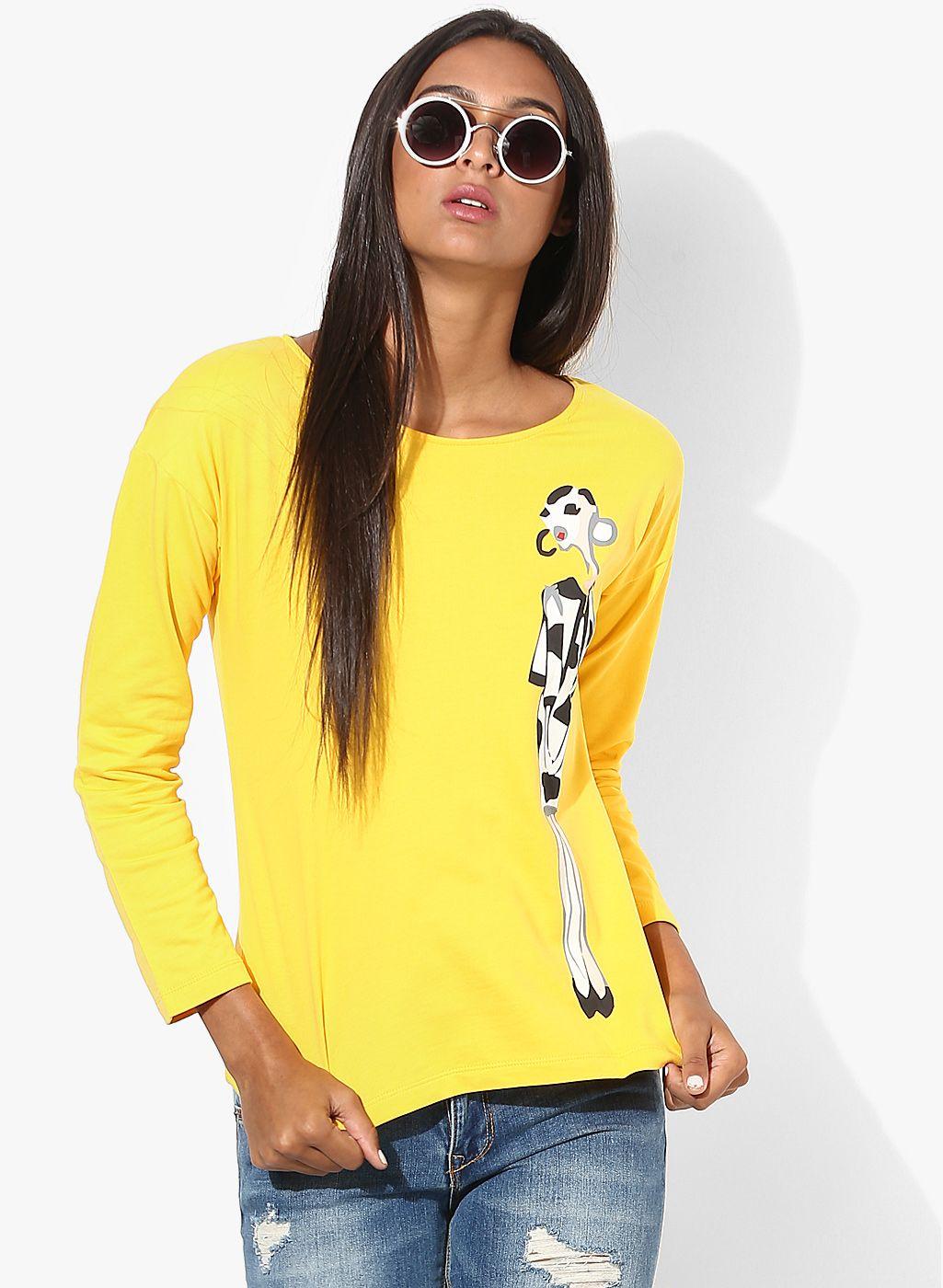 yellow printed t-shirt