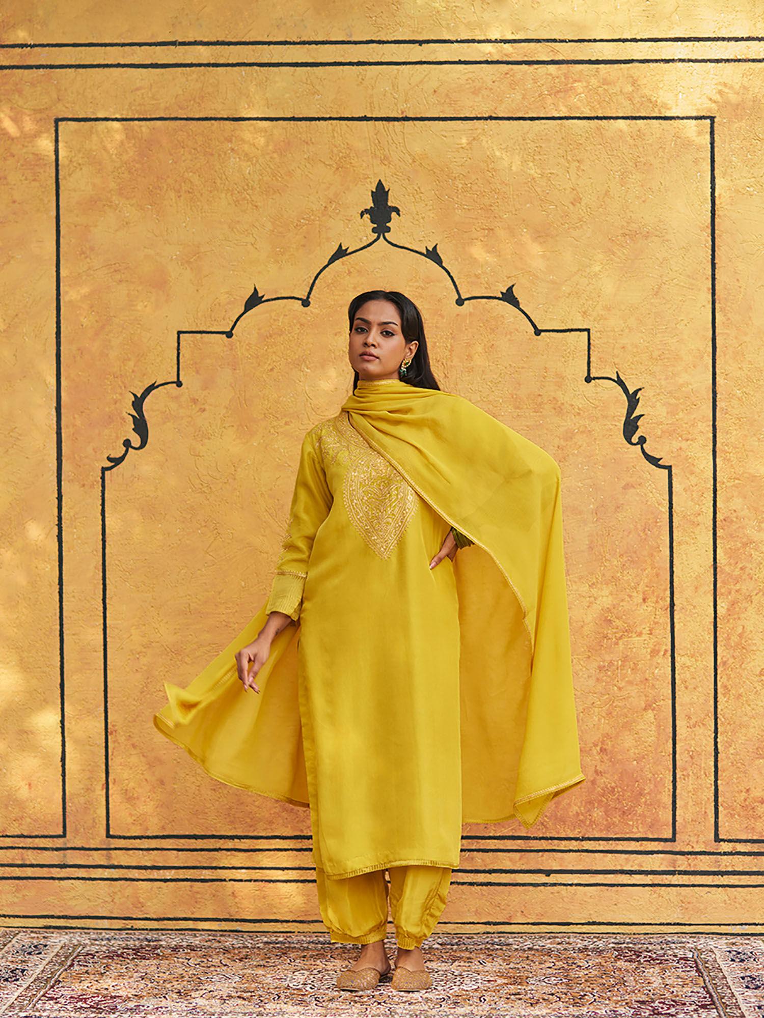 yellow pure silk tilla hand embroidered kurta with pants and dupatta (set of 3)