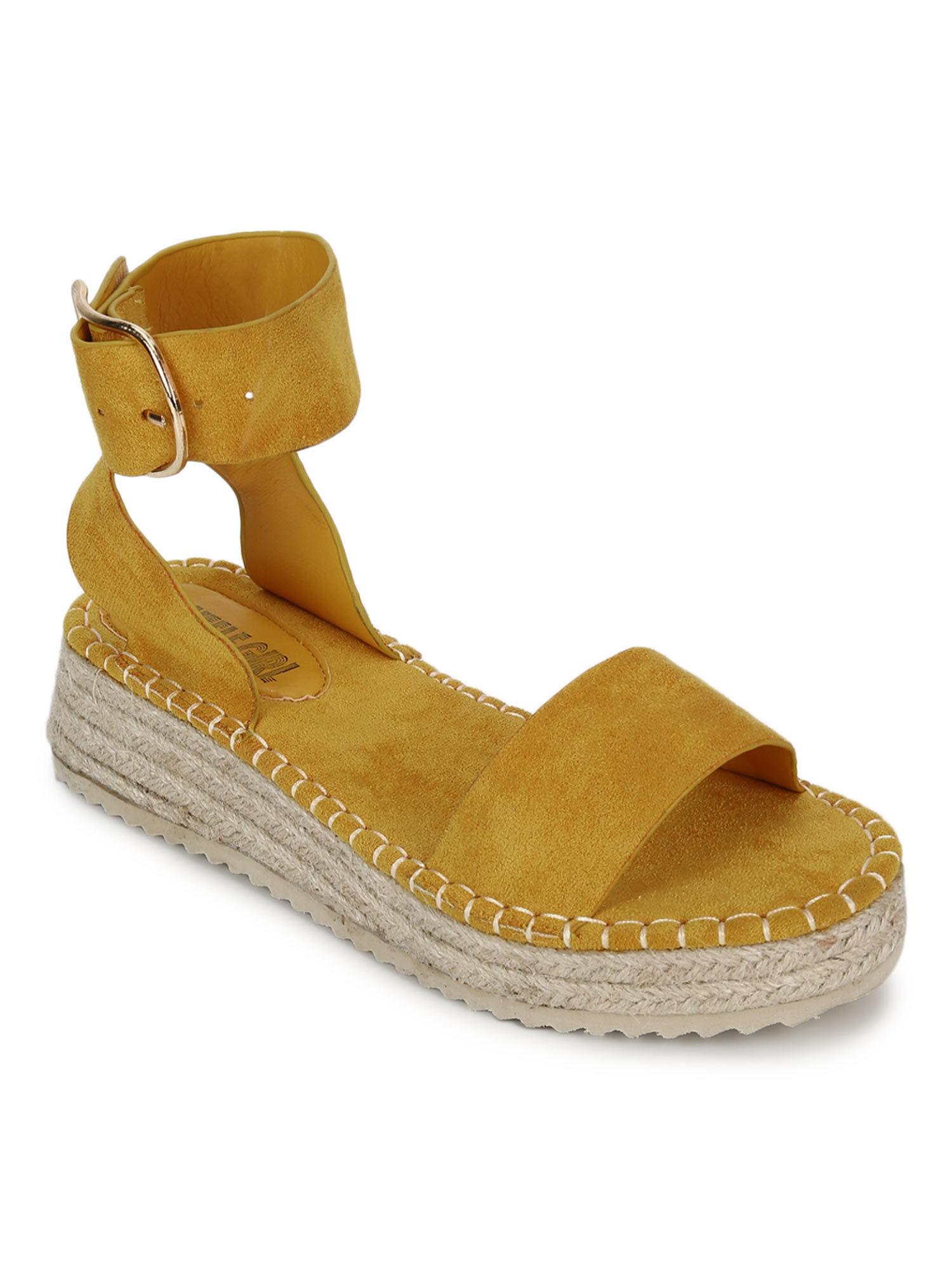 yellow solid wedges